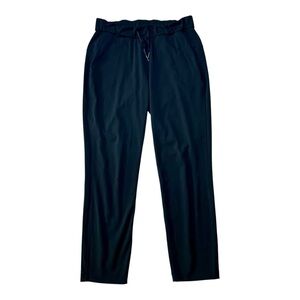 Lululemon Athletica Women’s Black Casual Joggers, New Condition, Size 6